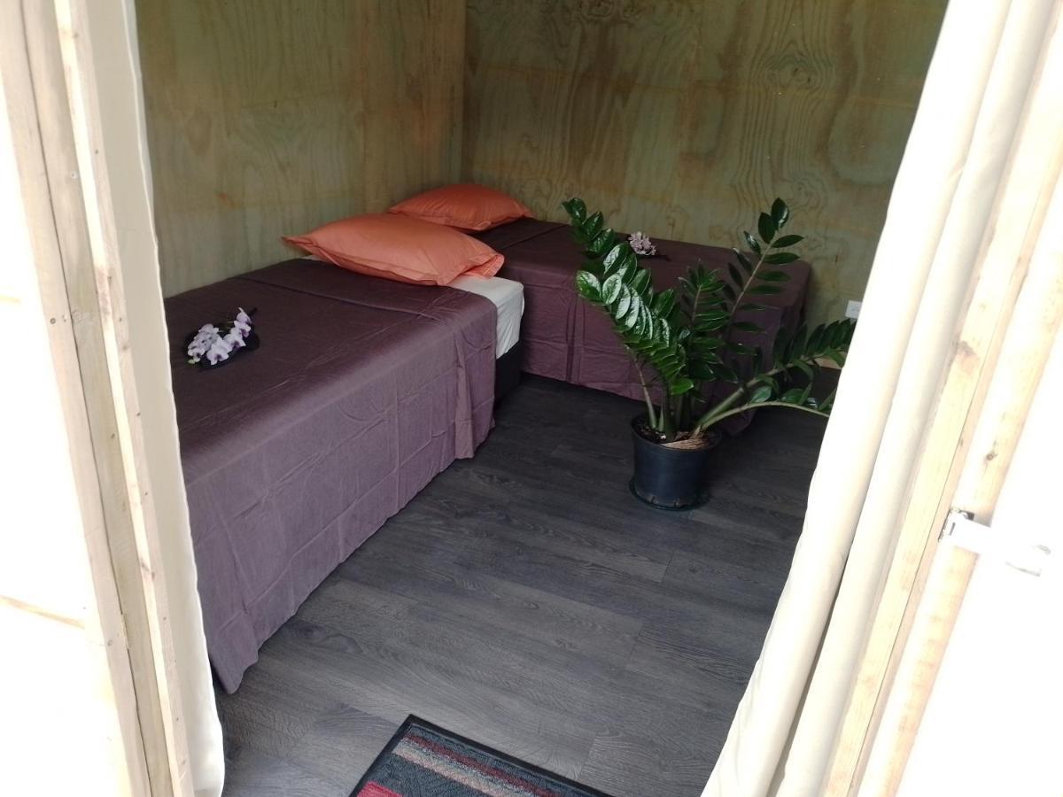 Temaeva Lodge Нуку Хива Екстериор снимка