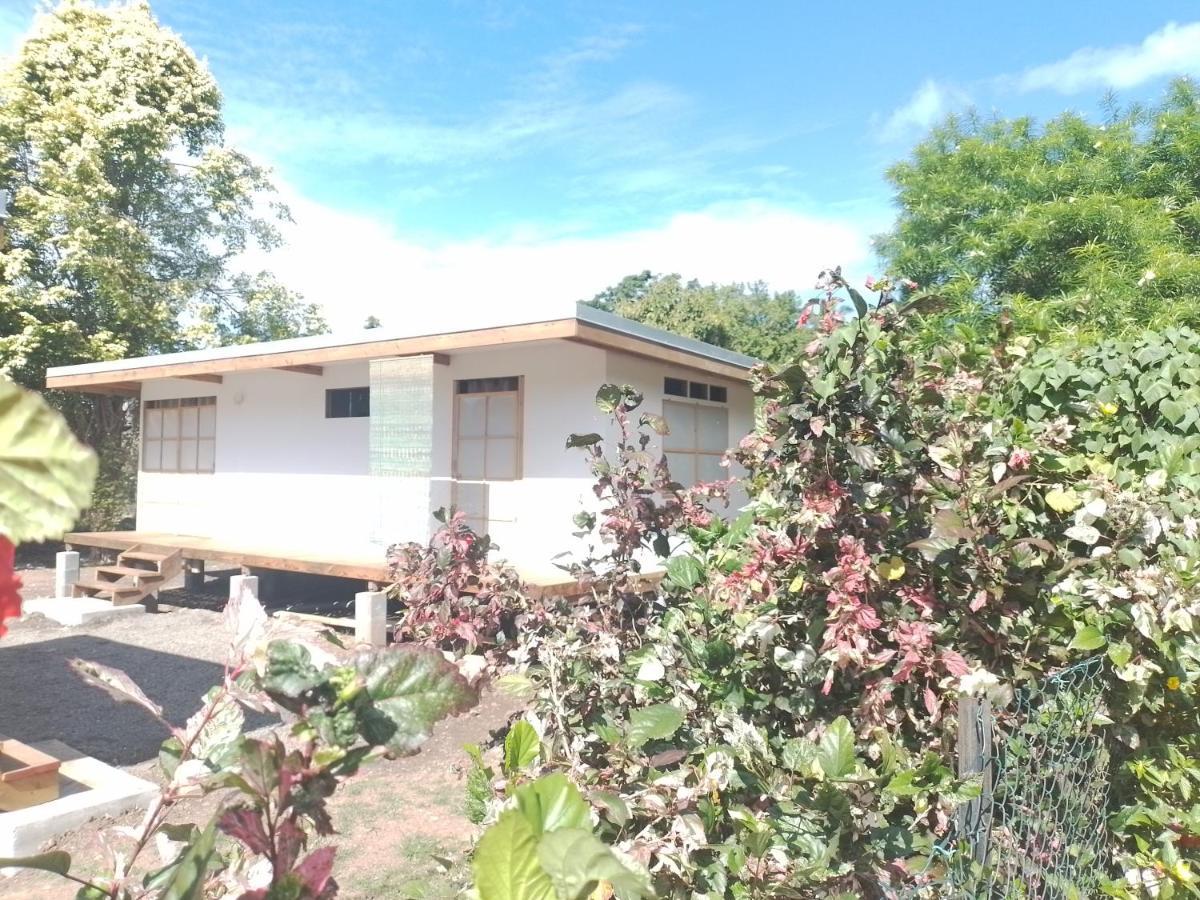Temaeva Lodge Нуку Хива Екстериор снимка